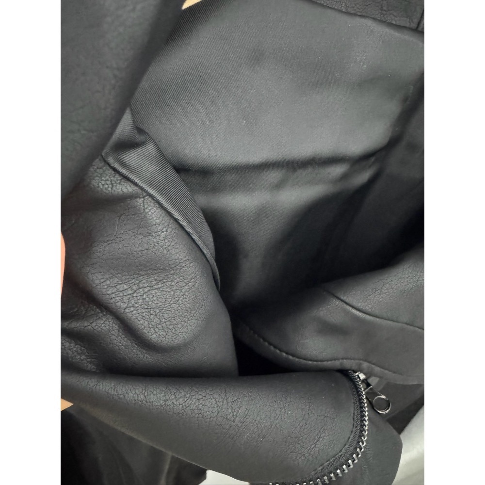 輕奢繆思皮外套 社群推廣價 🥨韓系ins 氛圍，穿出時尚 可以帥氣立領，可以基礎翻領 實穿好看的高級質感外套-細節圖8