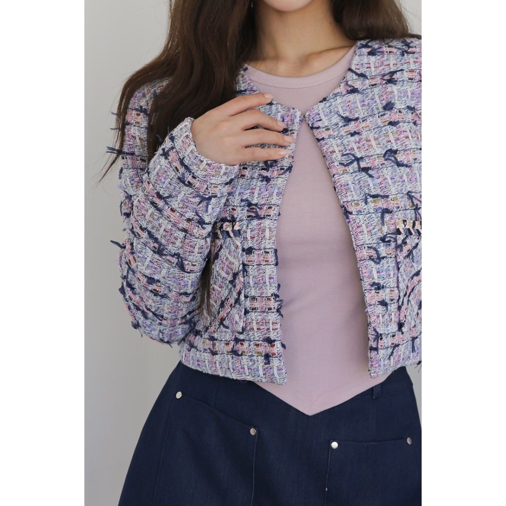 韓國🇰🇷代購（Slit家）小香風交織短版外套▸海軍藍 小香風外套 小香小外套 小香風 韓國小外套 短版外套 設計感外-細節圖3