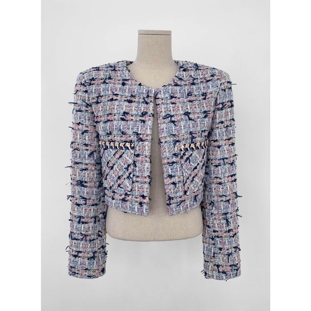 韓國🇰🇷代購（Slit家）小香風交織短版外套▸海軍藍 小香風外套 小香小外套 小香風 韓國小外套 短版外套 設計感外-細節圖8