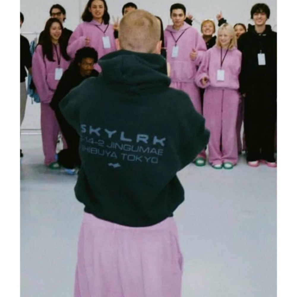 【FAT MAN】最後現貨SKYLRK Tokyo POP UP  東京限定 Justin 帽T 男女同款 寬鬆版型-細節圖3