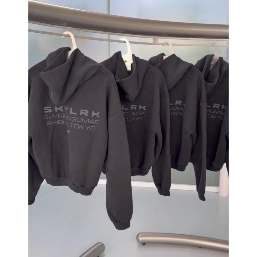 【FAT MAN】最後現貨SKYLRK Tokyo POP UP  東京限定 Justin 帽T 男女同款 寬鬆版型-細節圖5