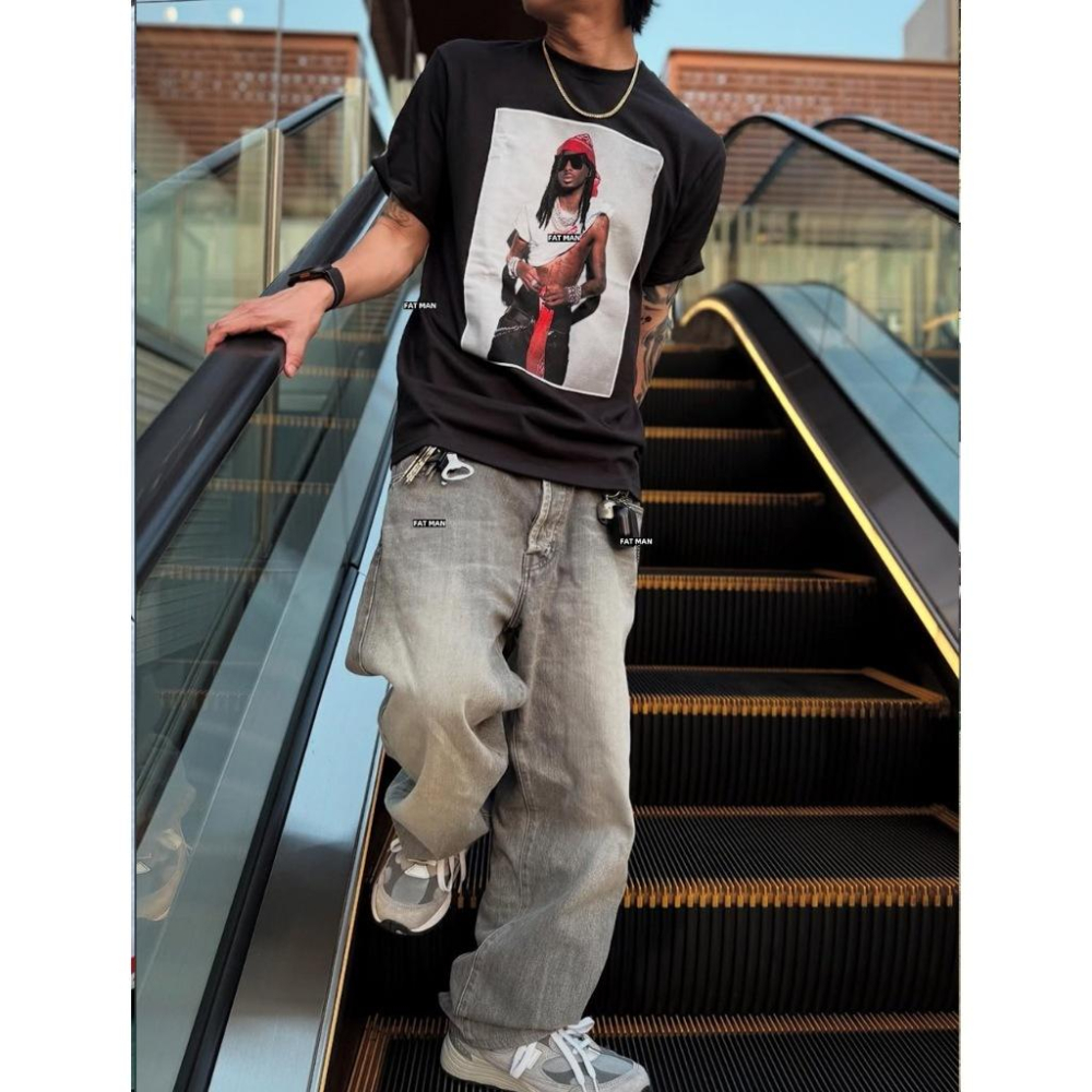 【FAT MAN】SPRME FW25 PLAYBOI CARTI Photo Print TEE  寬鬆短袖 寬鬆版型-細節圖6