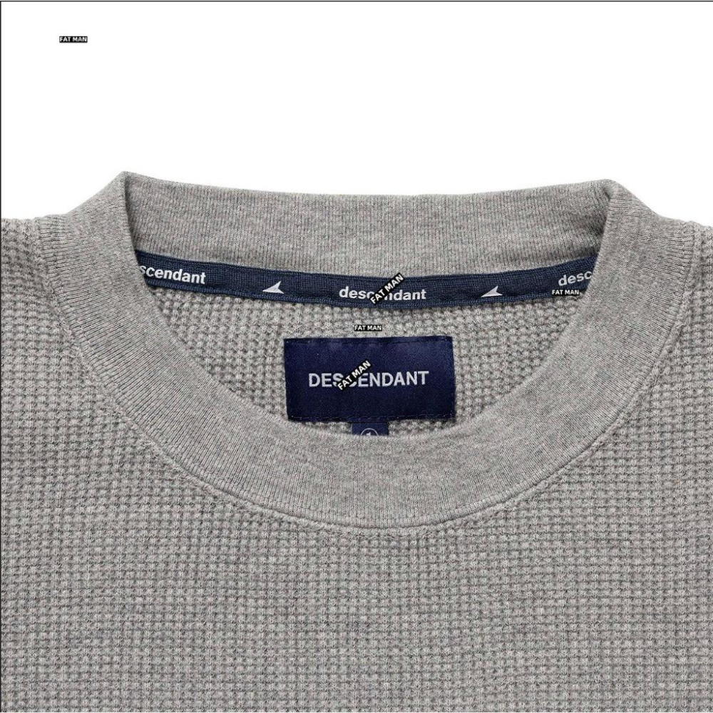 【胖胖俠】DESNDNT 鯨魚刺繡華夫格長袖Tee 日系純棉 寬鬆慵懶風穿搭推薦 男女同款-細節圖9