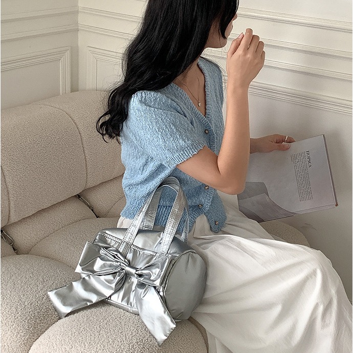 借物少女愛麗緹🦋R32韓國空運🇰🇷簡約高級感蝴蝶結圓筒包 手提包 單肩包 腋下包 蝴蝶結包包 軟皮包包 韓國包-細節圖4