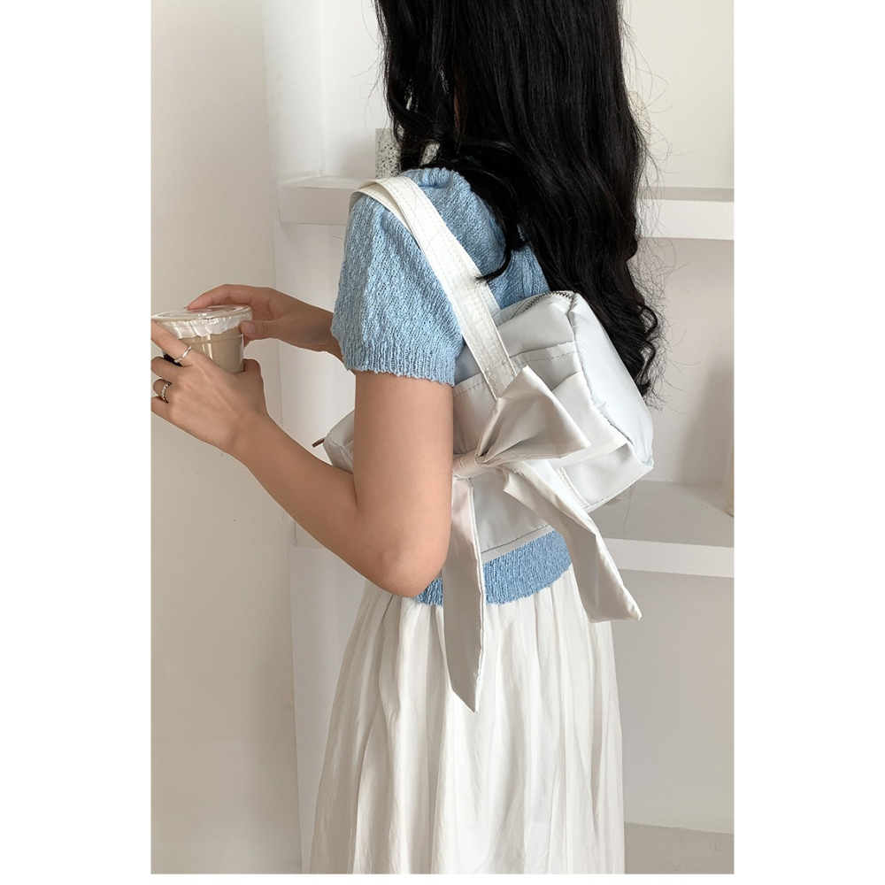 借物少女愛麗緹🦋R32韓國空運🇰🇷簡約高級感蝴蝶結圓筒包 手提包 單肩包 腋下包 蝴蝶結包包 軟皮包包 韓國包-細節圖11