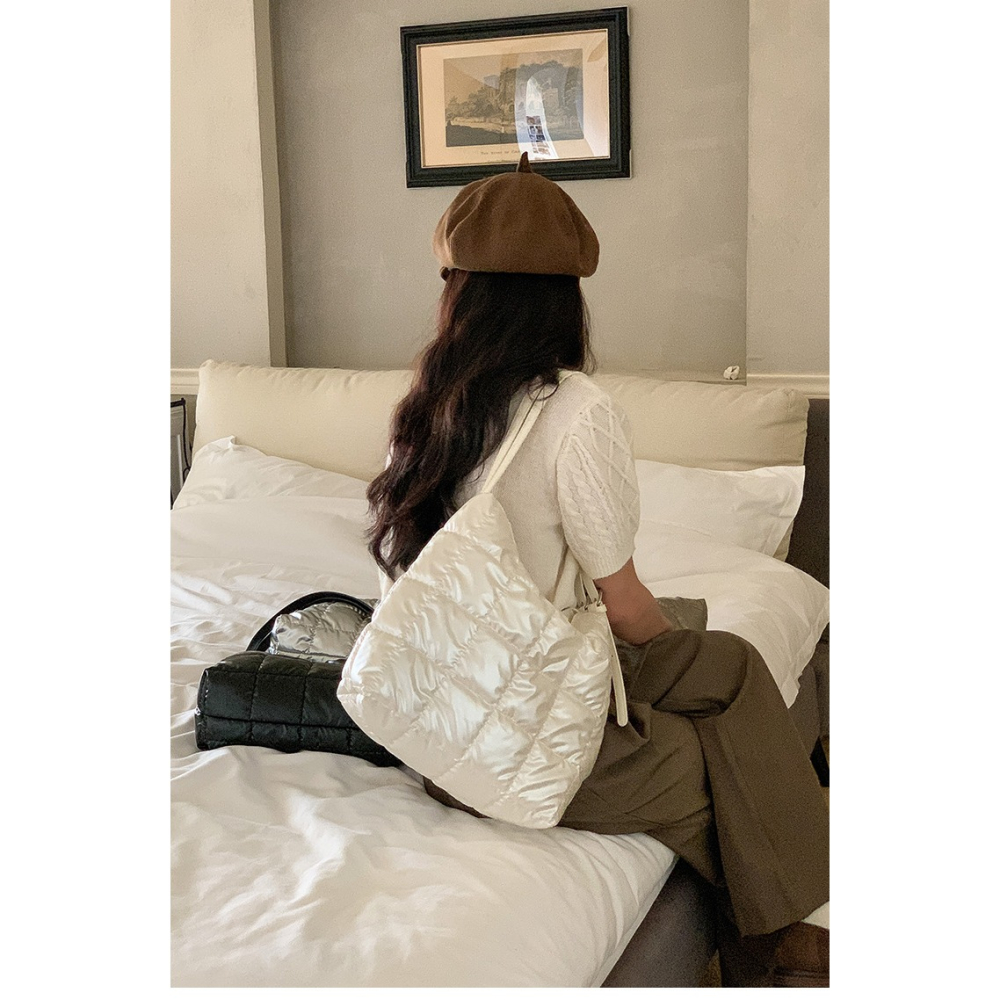 可調雙肩帶💫咖啡金美翻😍R42韓國空運🇰🇷時髦雙肩帶經典格子托特包 大容量包包 通勤包 雲朵包 棉服包 單肩-細節圖7