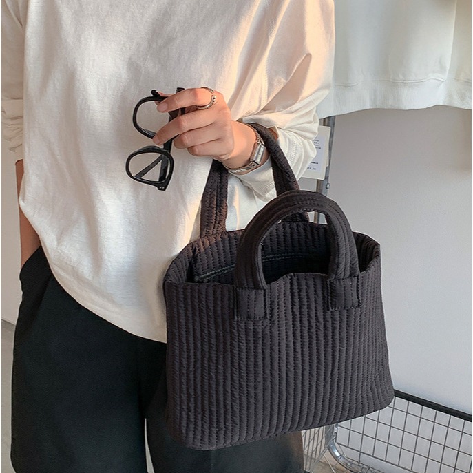 上班通勤族超適用😎🌏R48韓國連線🇰🇷經典細棉條紋手提托特包 尼龍包包 托特包 上班族會背的 通勤包 韓國-細節圖7