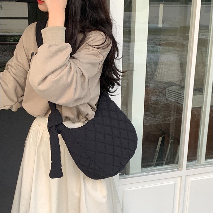 🍭雙拉鍊呦🌝R56韓國空運🇰🇷軟萌系明線菱格紋斜跨包 棉服包 雙拉鍊包包 單肩包 斜背包 側背包 大容量包包-細節圖11