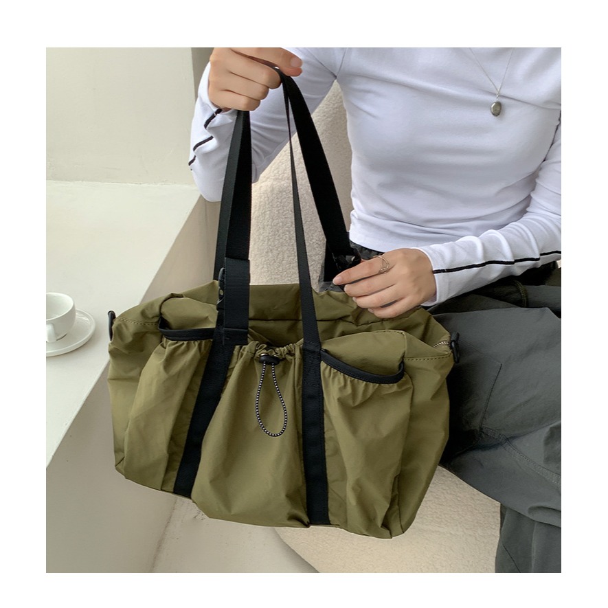 大容量防水💜🌛U37韓國🇰🇷空運防水托特包 通勤包 單肩包 小眾設計 旅行布袋 休閒斜跨包 高級感包包 韓國-細節圖7