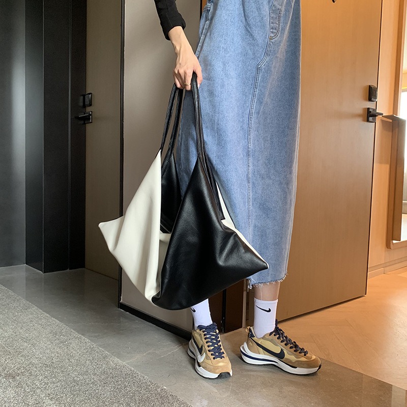 時髦拼接撞色🍣🍺F06『韓國🇰🇷代購』質感軟皮革撞色托特包 托特包 極簡風格 大容量托特包 腋下包 皮革女包-細節圖6