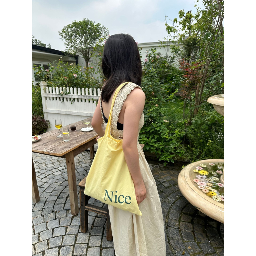 NICE😎🚲N13韓國空運🇰🇷慵懶隨性字母印花單肩包 單肩大容量 百搭 字母 尼龍包包 手提袋 度假風 清新-細節圖5
