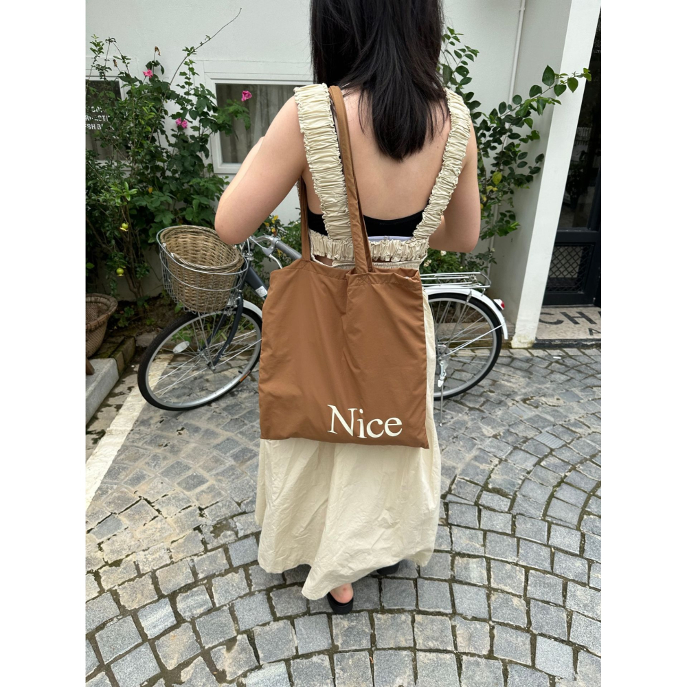 NICE😎🚲N13韓國空運🇰🇷慵懶隨性字母印花單肩包 單肩大容量 百搭 字母 尼龍包包 手提袋 度假風 清新-細節圖6
