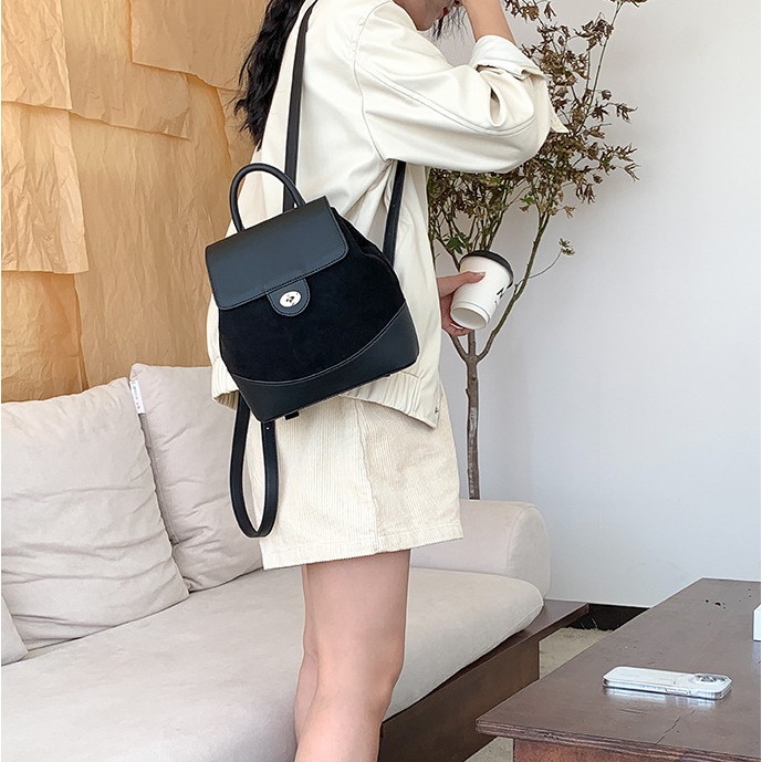 絨面拼接高級感🥜☕C07韓國空運🇰🇷時髦皮革拼接麂皮絨雙肩包 慵懶後背包 復古後背包 毛絨小背包 旅行背包 韓-細節圖8