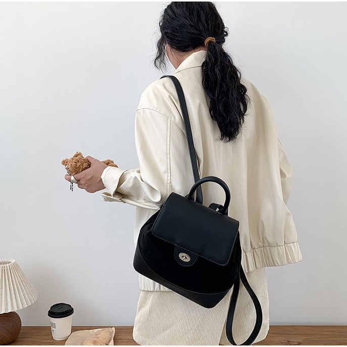 絨面拼接高級感🥜☕C07韓國空運🇰🇷時髦皮革拼接麂皮絨雙肩包 慵懶後背包 復古後背包 毛絨小背包 旅行背包 韓-細節圖11