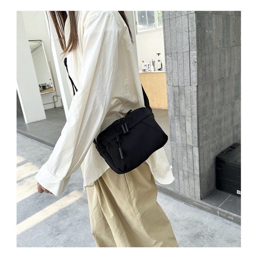 休閒百搭🍪🍦F24韓國🇰🇷代購簡約休閒牛津布斜跨小包 側背包 肩背包 斜跨包 單肩包 韓國包包 牛津布 休閒-細節圖2