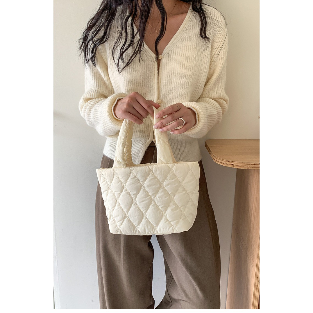 可愛多巴胺🍎🍹C22韓國空運🇰🇷休閒通勤菱格手提包 高級感包包 手提包 菱格紋 大學生托特包 羽絨 棉服包-細節圖9
