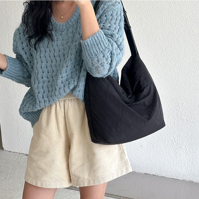 初心常在🐻休閒款🌿C23韓國空運🇰🇷輕量空氣感羽絨單肩托特包 羽絨包包 百搭休閒 上課托特包 大容量 棉服-細節圖3