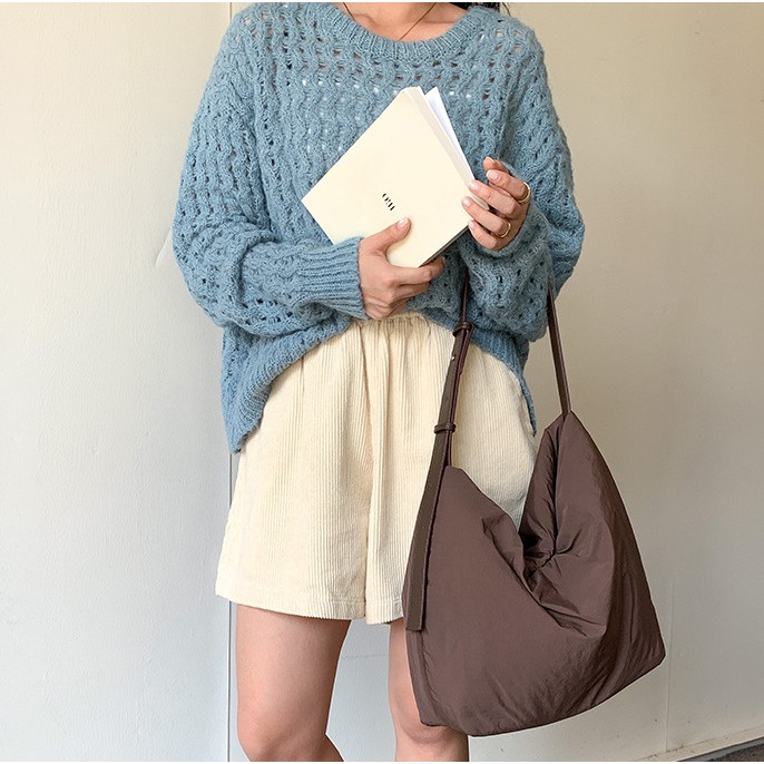 初心常在🐻休閒款🌿C23韓國空運🇰🇷輕量空氣感羽絨單肩托特包 羽絨包包 百搭休閒 上課托特包 大容量 棉服-細節圖4