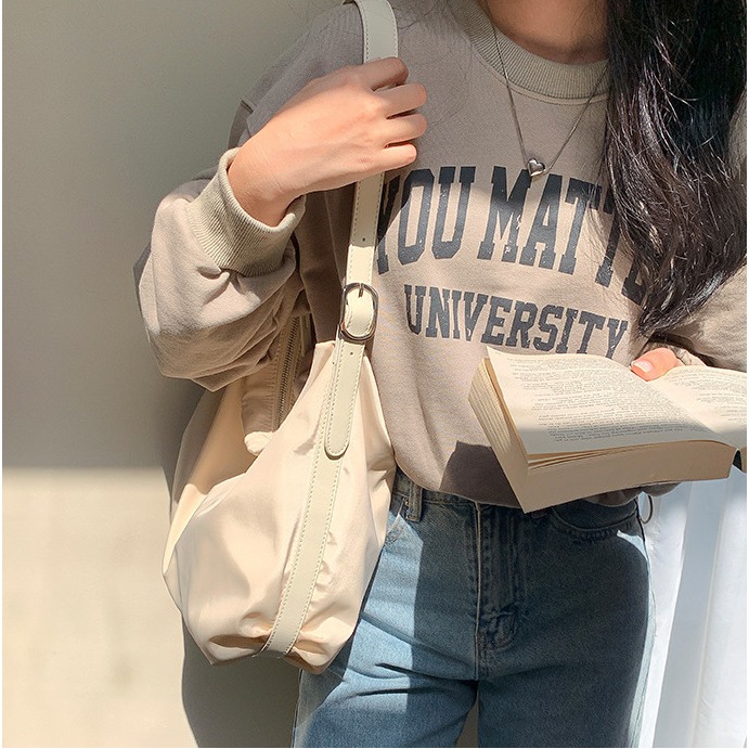 東大門新款💫✡C31韓國空運🇰🇷小眾設計款尼龍托特包 單肩包 大容量腋下包 大學生托特包 上課通勤包 休閒尼龍-細節圖6