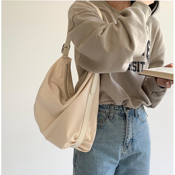 東大門新款💫✡C31韓國空運🇰🇷小眾設計款尼龍托特包 單肩包 大容量腋下包 大學生托特包 上課通勤包 休閒尼龍-細節圖11