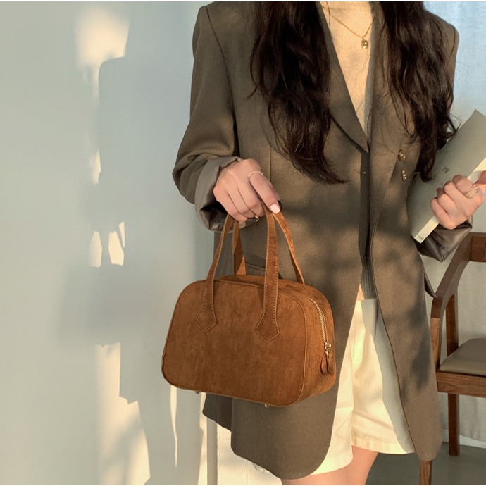 新款超勸buy🍣🍶C33韓國空運🇰🇷輕復古挺版絨面波士頓手提包 絨面手提包 波士頓包 復古 韓國手提包 時髦-細節圖11