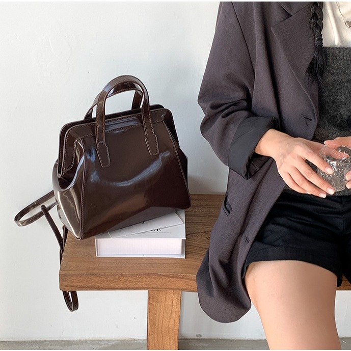 高級皮質💕挺版造型😍C34韓國空運🇰🇷正韓復古硬挺皮革雙肩包 單肩包 手提包 後背包 雙肩包 皮革包包 東大-細節圖11