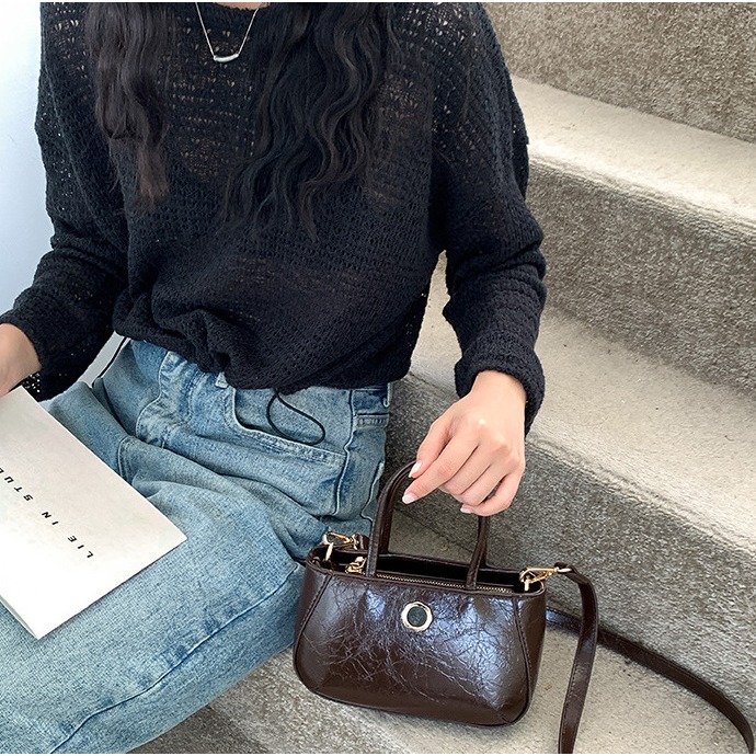 復古質感✡超美油臘皮🌙C44韓國空運🇰🇷復古高級紋路手提貝殼方包 肩帶可拆 手提包 斜跨包 側背包 肩背包 韓-細節圖4