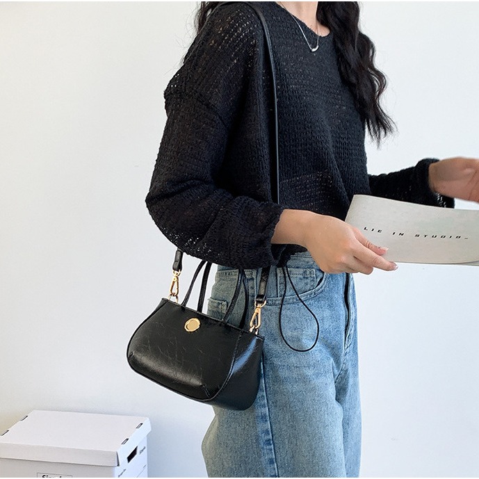 復古質感✡超美油臘皮🌙C44韓國空運🇰🇷復古高級紋路手提貝殼方包 肩帶可拆 手提包 斜跨包 側背包 肩背包 韓-細節圖7