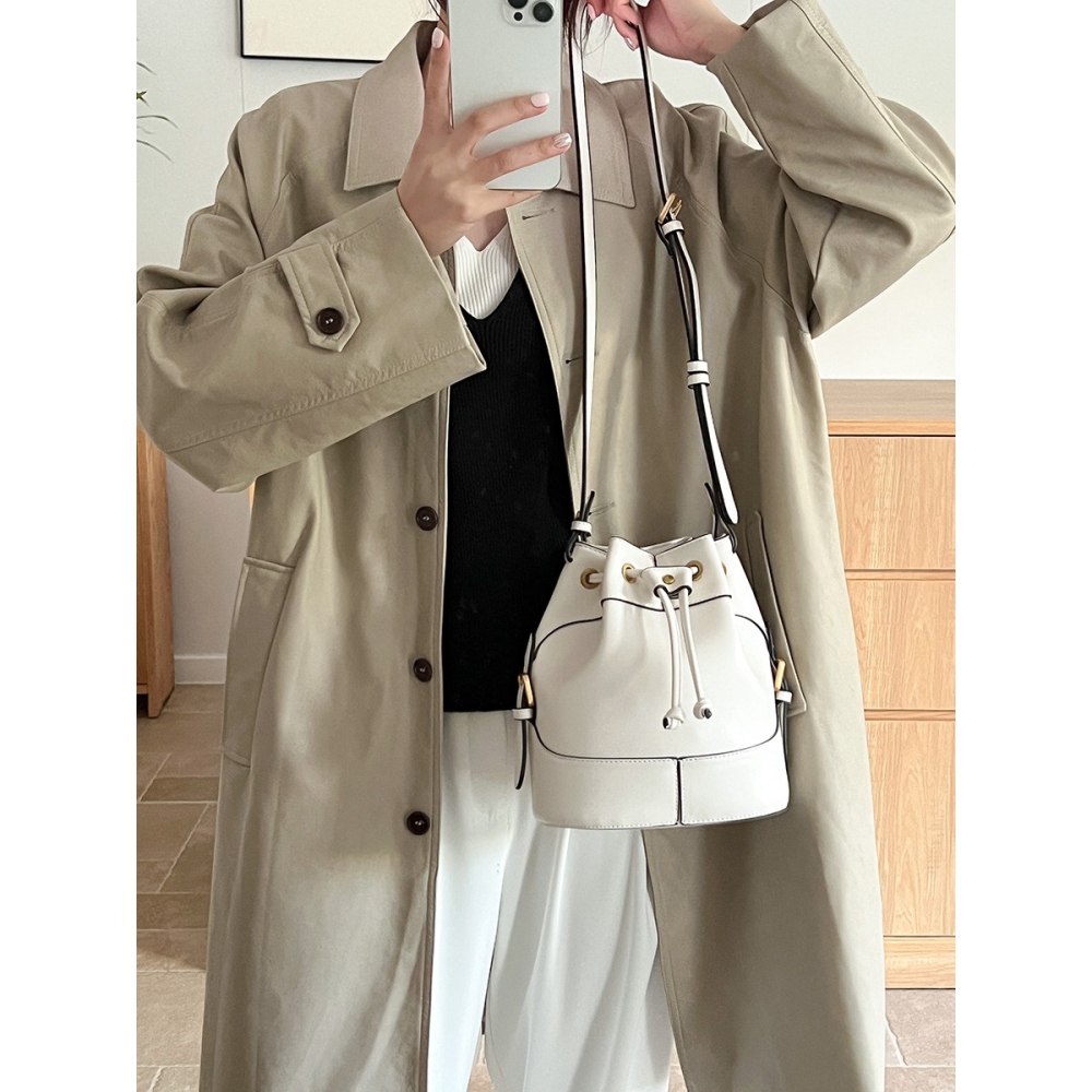 先被美哭(≧Д≦)必入款💘C45韓國空運🇰🇷高級拼色明線衍縫水桶包 斜跨包 手提水桶包 手提包 麂皮單肩包 拉-細節圖4