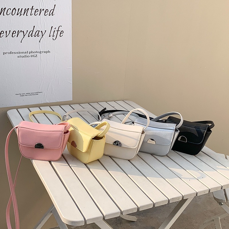 甜美可人☋口紅包☍C71韓國空運🇰🇷小眾設計迷你斜跨零錢包 斜跨包 單肩包 口紅包 零錢包 韓國小包推薦 歐膩穿-細節圖10