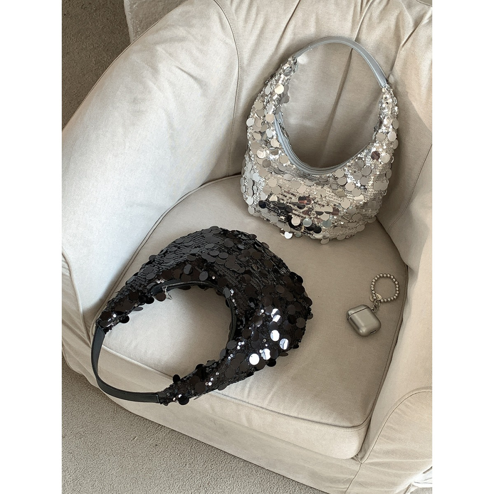 絕對時髦√推爆⍢C74韓國空運🇰🇷高級挺版亮片單肩新月包 單肩包 亮片包 腋下包 手提包 新月包 韓國時髦包包-細節圖2