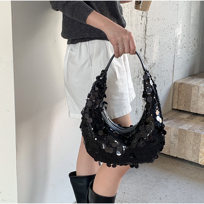 絕對時髦√推爆⍢C74韓國空運🇰🇷高級挺版亮片單肩新月包 單肩包 亮片包 腋下包 手提包 新月包 韓國時髦包包-細節圖4