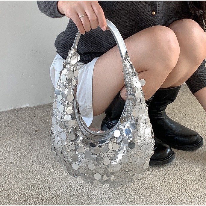 絕對時髦√推爆⍢C74韓國空運🇰🇷高級挺版亮片單肩新月包 單肩包 亮片包 腋下包 手提包 新月包 韓國時髦包包-細節圖6