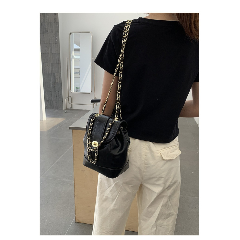 多功能🚀亮面質感🍁6189#韓國🇰🇷代購質感皮革多功能鏈條雙肩包 後背包 雙肩包 背包 韓國包包 韓國東大門-細節圖2