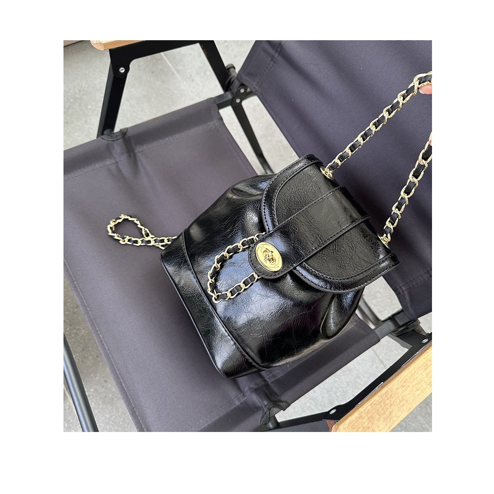 多功能🚀亮面質感🍁6189#韓國🇰🇷代購質感皮革多功能鏈條雙肩包 後背包 雙肩包 背包 韓國包包 韓國東大門-細節圖7