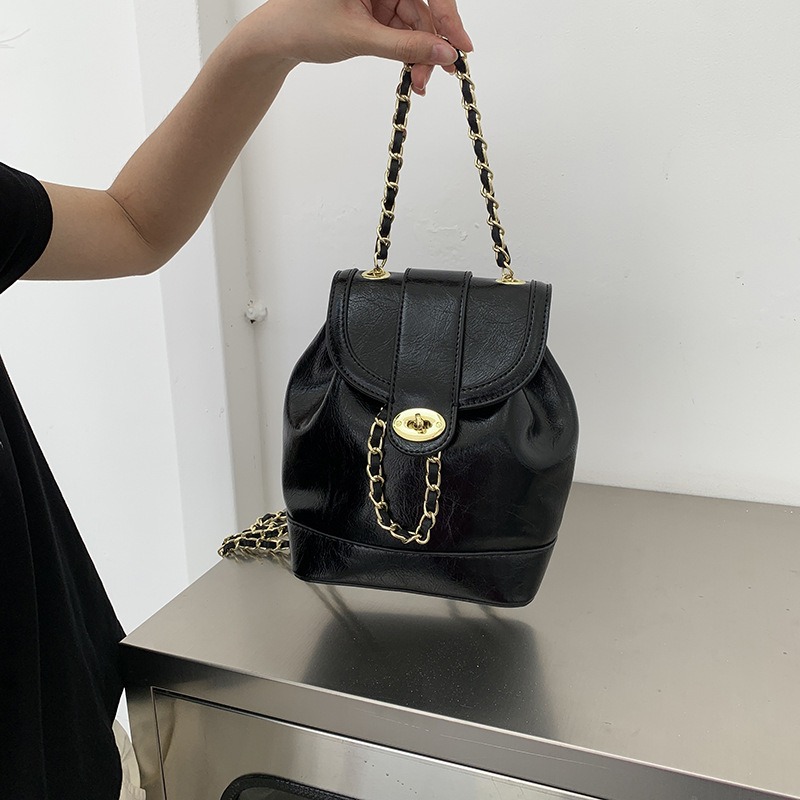 多功能🚀亮面質感🍁6189#韓國🇰🇷代購質感皮革多功能鏈條雙肩包 後背包 雙肩包 背包 韓國包包 韓國東大門-細節圖10