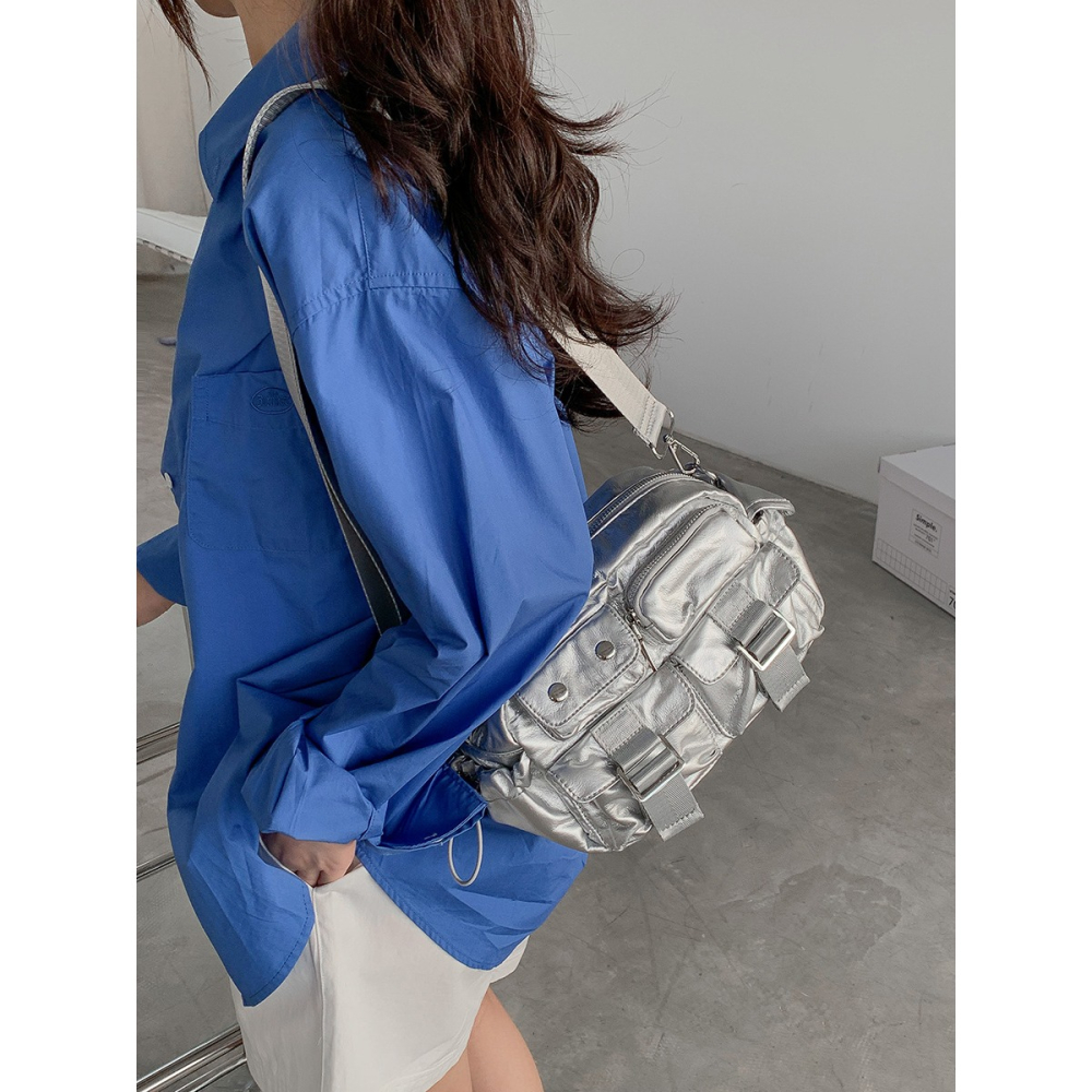 工裝風ㅀ多口袋♥LF8172韓國空運🇰🇷容貌與實用兼具的多口袋斜跨包 單肩包 肩背包 側背包 工裝包 韓國包包-細節圖5