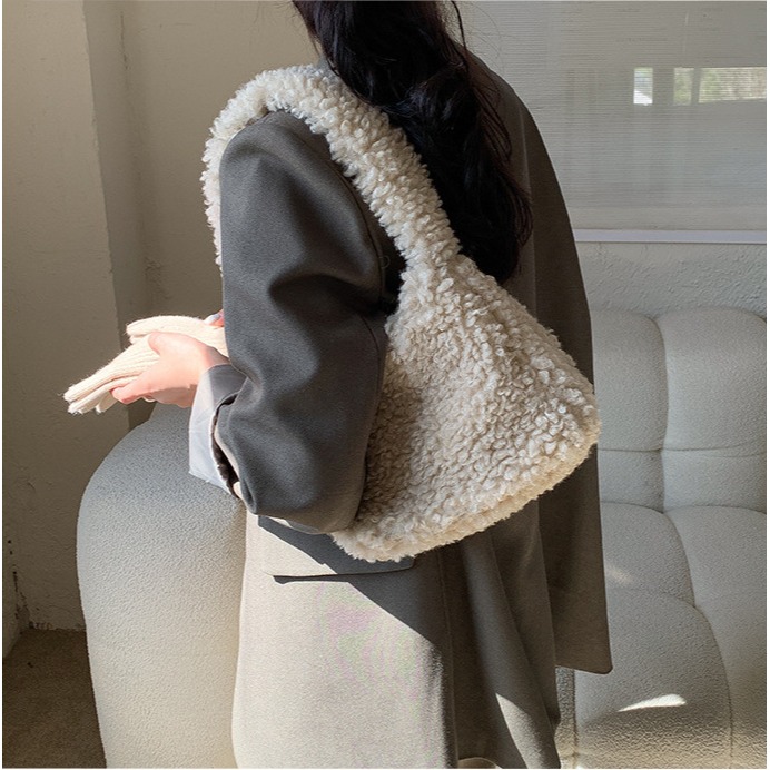 時髦復古的推薦款🐑 U017韓國空運🇰🇷原來你是我一直在尋覓的單肩毛絨包 手提包 毛絨包 腋下包 單肩包 東大-細節圖11