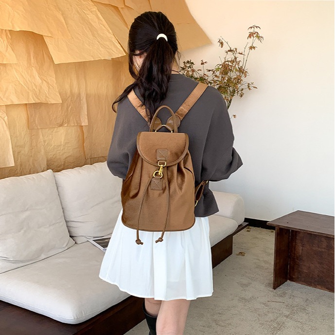 絲滑亮面➵顏色美翻✡LF5813韓國空運🇰🇷都市簡約實用大容量雙肩包 後背包 背包 旅行背包 外出實用包包 包包-細節圖3