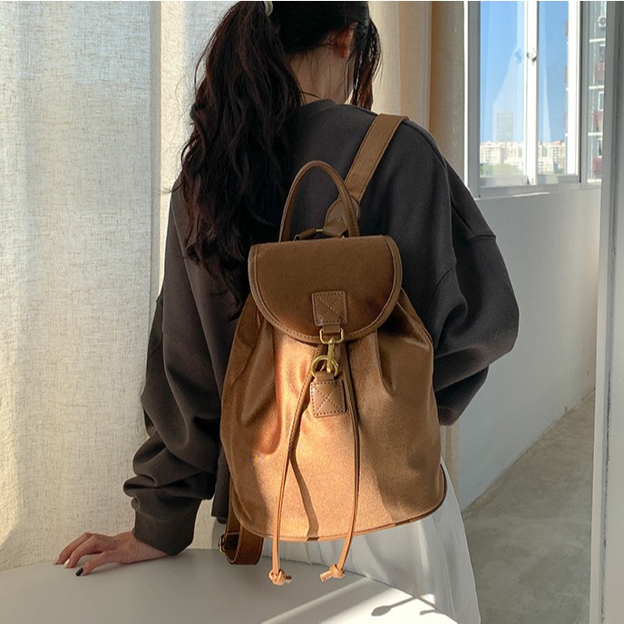 絲滑亮面➵顏色美翻✡LF5813韓國空運🇰🇷都市簡約實用大容量雙肩包 後背包 背包 旅行背包 外出實用包包 包包-細節圖6