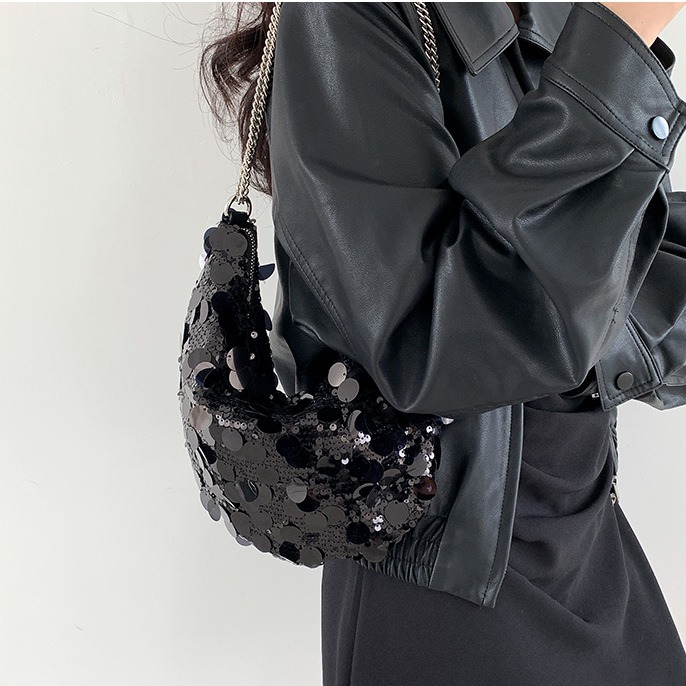 歐美⧁喜歡時髦不要錯過💘A060韓國連線🇰🇷高級時髦感鏈條新月亮片包 單肩包 腋下包 亮片包 肩背包 新月包-細節圖3