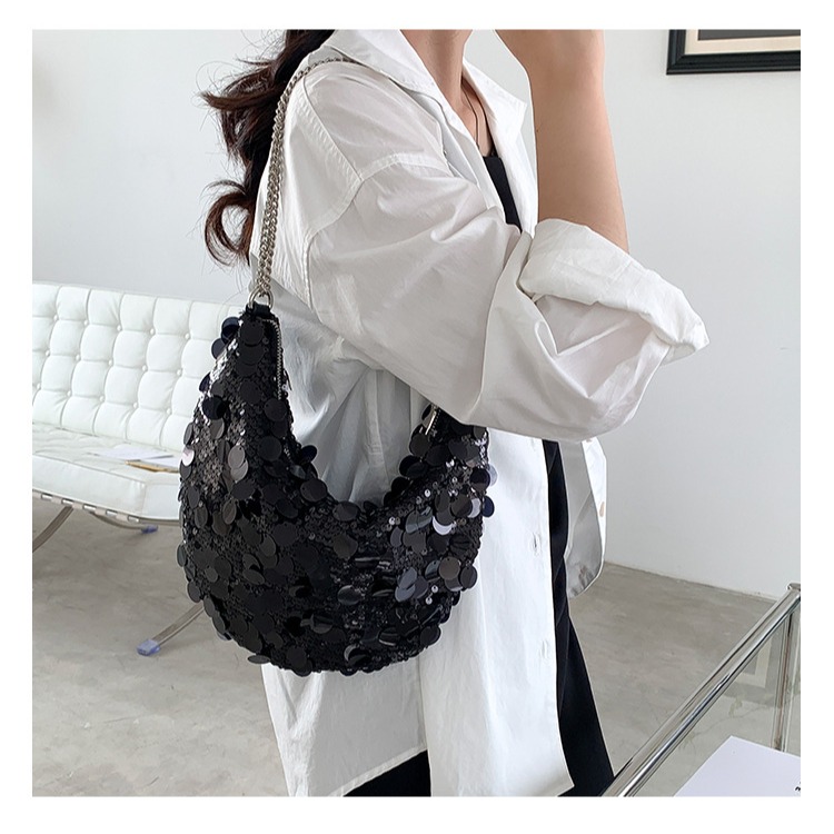 歐美⧁喜歡時髦不要錯過💘A060韓國連線🇰🇷高級時髦感鏈條新月亮片包 單肩包 腋下包 亮片包 肩背包 新月包-細節圖7