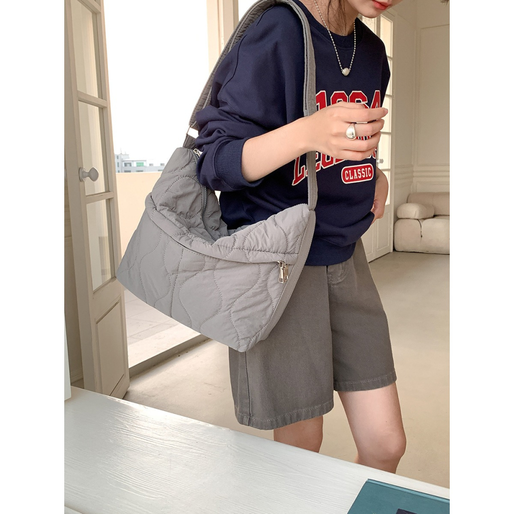 綉花夾棉❦ 韓國流行⤴  F1228韓國空運🇰🇷時髦踩街大容量精緻刺繡托特包 斜跨包 單肩包 肩背包 托特包 代-細節圖3