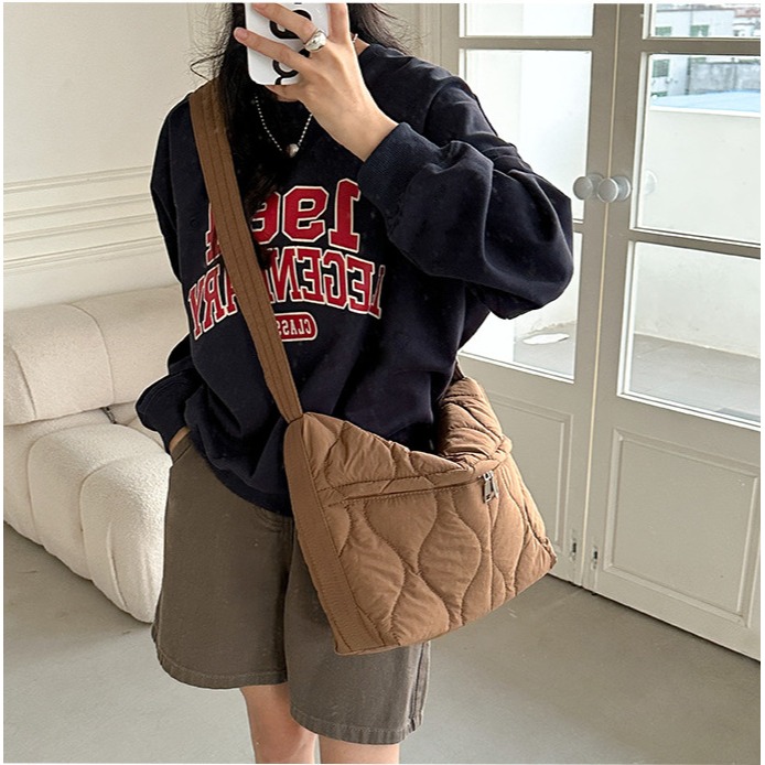 綉花夾棉❦ 韓國流行⤴  F1228韓國空運🇰🇷時髦踩街大容量精緻刺繡托特包 斜跨包 單肩包 肩背包 托特包 代-細節圖9