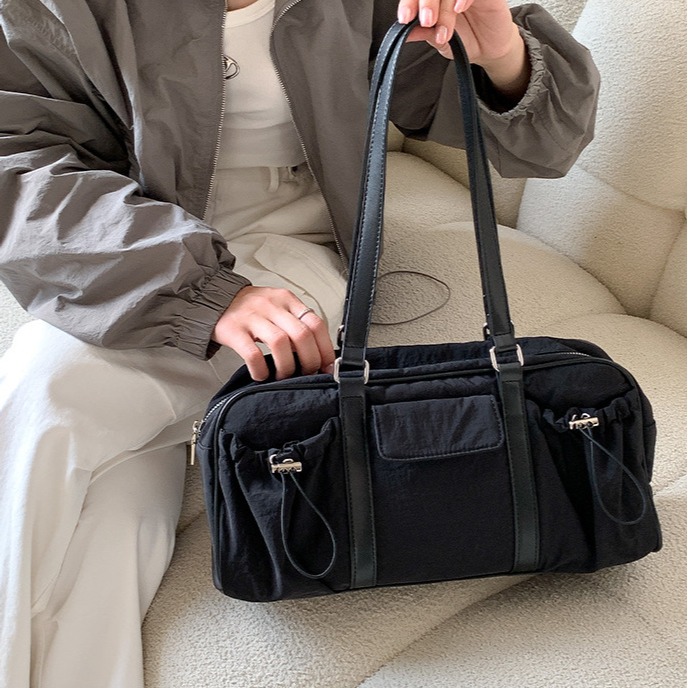 簡約經典的設計✵A8280韓國空運🇰🇷妳各位不要錯過的拼接多口袋凱旋門腋下包 單肩包 肩背包 大容量-細節圖7