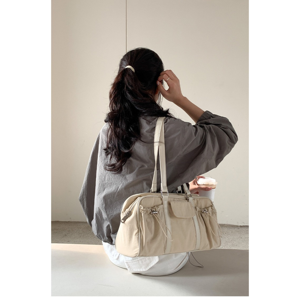 簡約經典的設計✵A8280韓國空運🇰🇷妳各位不要錯過的拼接多口袋凱旋門腋下包 單肩包 肩背包 大容量-細節圖9