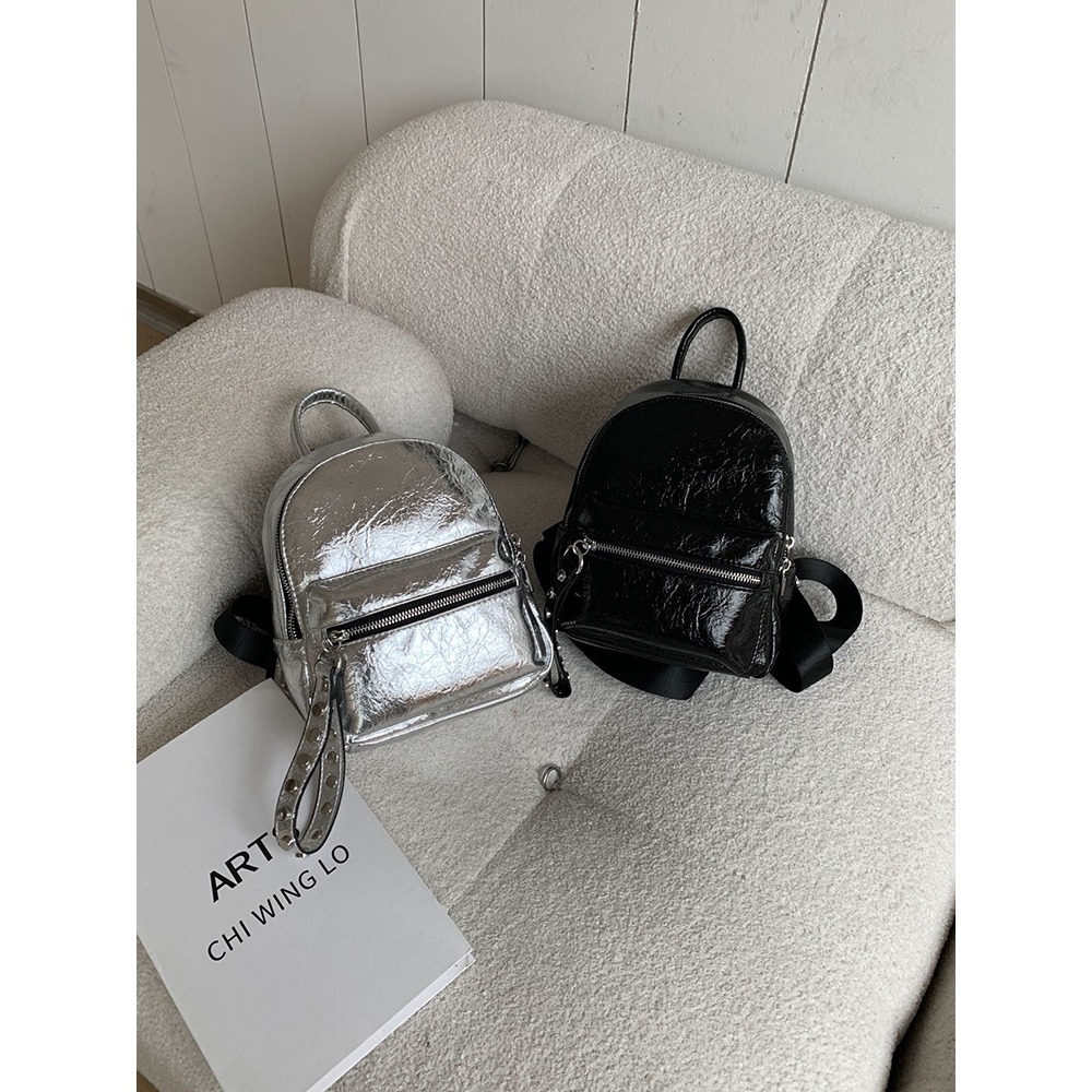 帥氣時髦款🥂6241#韓國鉚釘時尚抓皺大容量雙肩包 後背包 雙肩包 韓國背包 大容量後背包-細節圖7