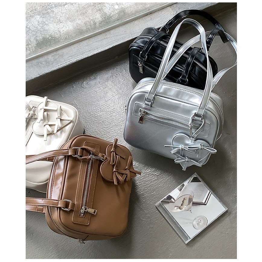 含♡♡愛心吊飾A5289日常簡約百搭長肩帶方包 韓國腋下包 百搭小方包 高級單肩包 休閒腋下包-細節圖2