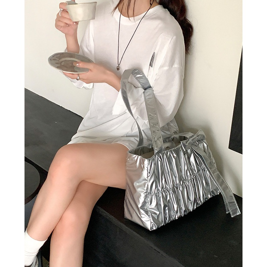 空氣感⁂是厚實的款式U33317輕量好摸材質蝴蝶結單肩通勤托特包 單肩包 腋下包 托特包 皺褶包-細節圖8