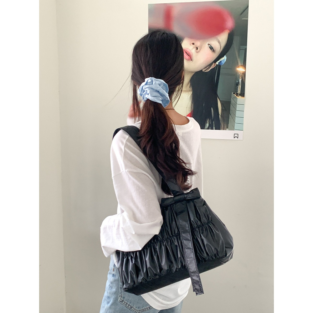 空氣感⁂是厚實的款式U33317輕量好摸材質蝴蝶結單肩通勤托特包 單肩包 腋下包 托特包 皺褶包-細節圖11